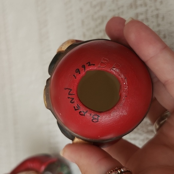 Vintage Holiday Christmas Santa shelf sitters trinkets Ceramics signed 1992 - Picture 7 of 10